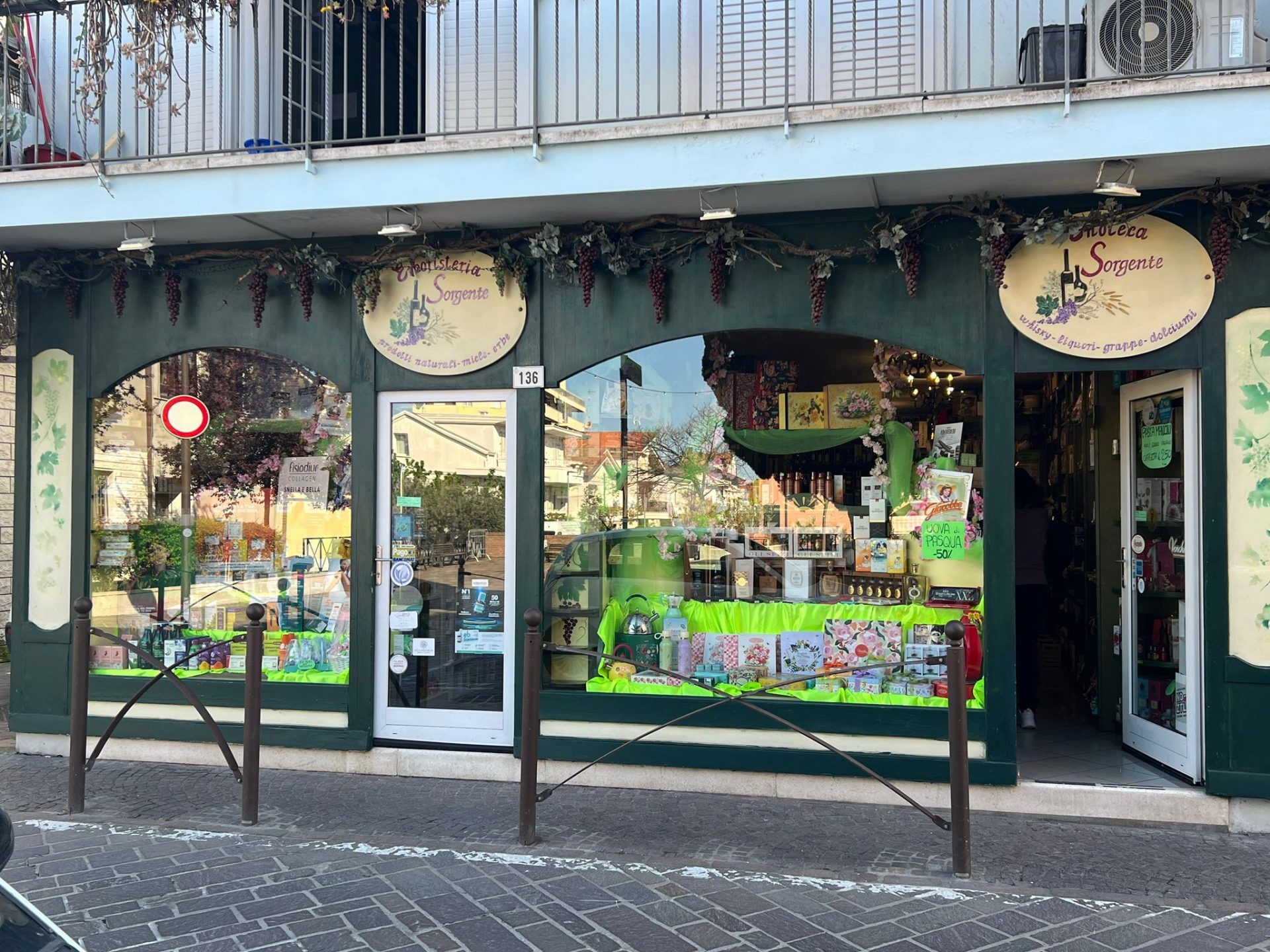 Erboristeria Enoteca Sorgente Erboristeria Enoteca Sorgente